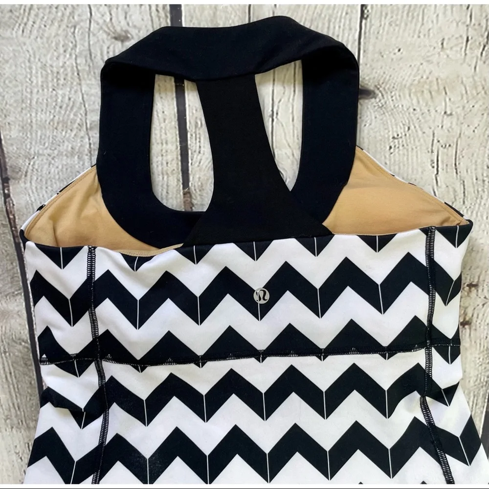 Lululemon Chevron Arrow Scoop Neck Tank